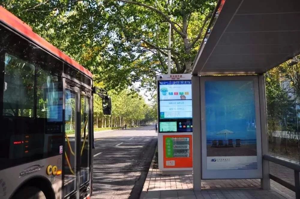 彩神(中国)工控机助力智能公交站牌，为城市提速