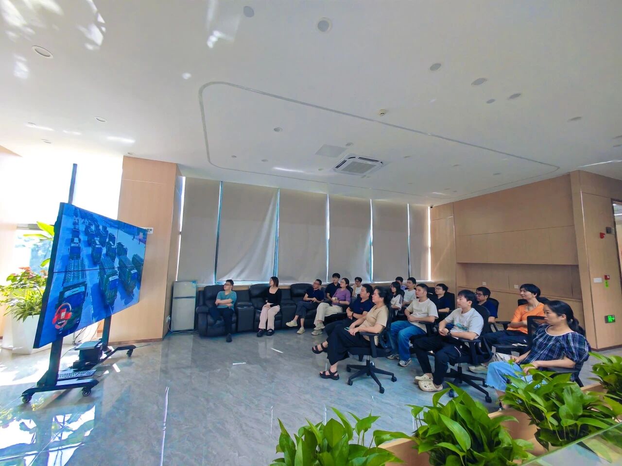 1758002806135106.jpg f4ebbb671f43bc255e2ed5d701ab1283.jpg